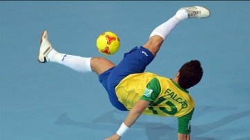 Бразилия без проблем вышла в финал ЧМ-2012 года!