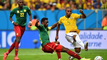 Бразилия не испытала проблем с Камеруном и выиграла группу А