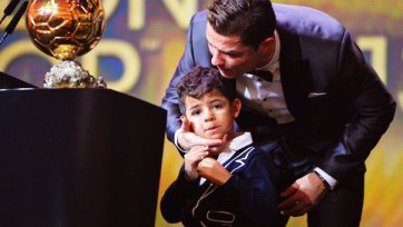 Роналду хочет, чтобы его сын стал футболистом