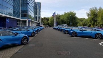 Владелец «Лестера» подарил каждому из футболистов по BMW стоимостью в сто тысяч евро