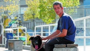 «Реал Сосьедад» принял на работу бездомного, прожившего 8 месяцев рядом со стадионом