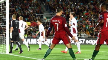 Португалия набрала три трудовых очка в матче с латвийцами