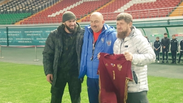 Кадыров посетил тренировочное занятие российской сборной