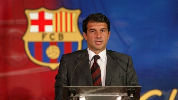 Лапорта заявил, что руководство «Барселоны» разрушает клуб