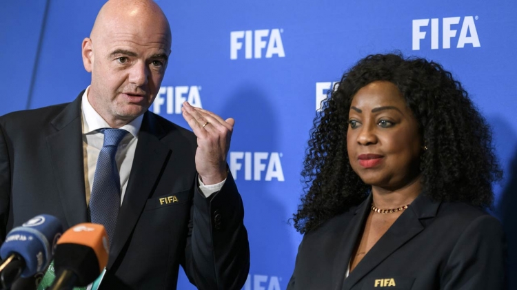 Год Инфантино в ФИФА. Как лысый друг Платини реформирует мировой футбол
