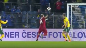Чехия забила три гола Литве