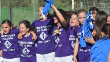 В Испании девичья команда выиграла мужской чемпионат с огромным отрывом