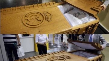 В Испании стартовала продажа гробов с логотипами «Реала» и «Барсы»