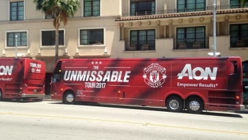 Жозе Моуринью запретил размещать на клубном автобусе изображения звезд «Манчестер Юнайтед»