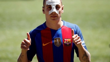 Защитник «Барселоны» Люка Динь был замечен во время терактов 