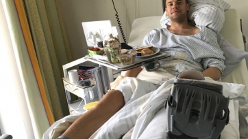 Нойер перенёс операцию на ноге