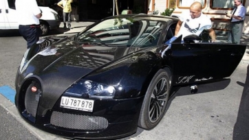 Роберто Карлос объяснил, почему не ездит на Bugatti Veyron, которую ему подарил Керимов