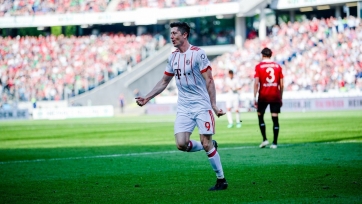 Левандовски стал лучшим голеадором Бундеслиги среди иностранцев, игравших за один клуб