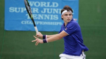 Казахстанский теннисист Скатов победил во втором поединке на Уимблдоне