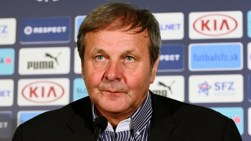 Сборная Словакии рассталась с главным тренером