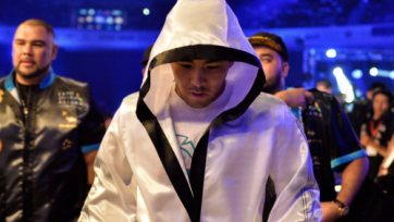 Не знающий поражений казахстанский боксер следующий бой проведет в России