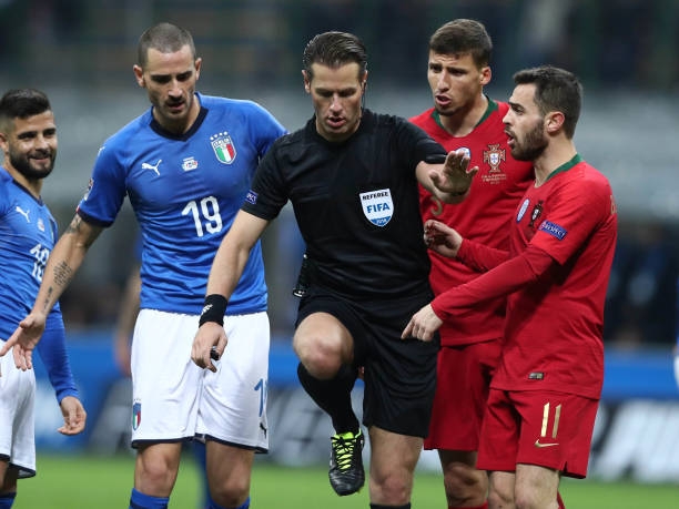 Португалия обеспечила себе первое место в группе, сыграв вничью с Италией