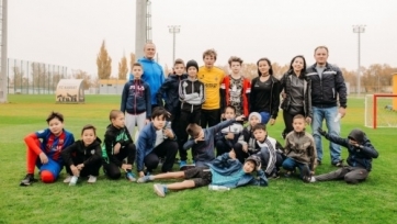 Андрей Аршавин встретился с юными футболистами