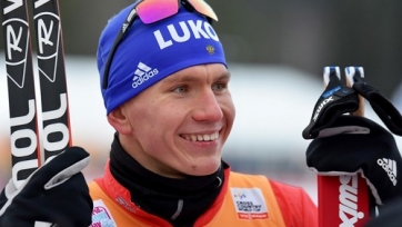 Лыжник Большунов оформил «дубль» на этапе КМ в Руке