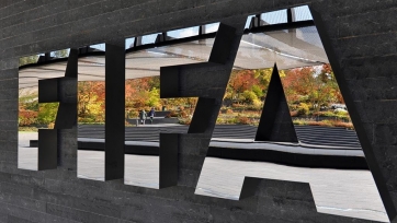 ФИФА может наложить санкции на РФС