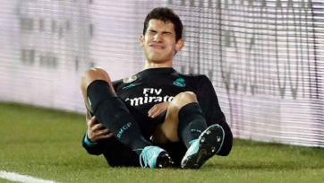 Защитник «Реала» получил четвертую травму в сезоне и покинул поле в слезах