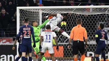 «Лион» нанес ПСЖ первое поражение в чемпионате