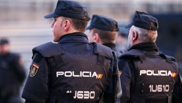 Испанская полиция разогнала болельщиков «Тоттенхэма» дубинками