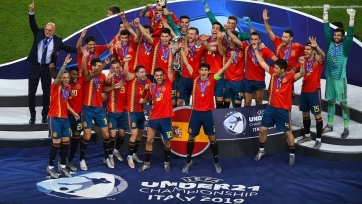 Триумф испанской «молодежки», забивной Салах, строптивый Мбаппе, 112-милионный интерес «Барселоны»