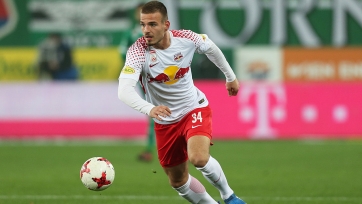 «Вольфсбург» согласовал трансфер защитника «Зальцбурга»
