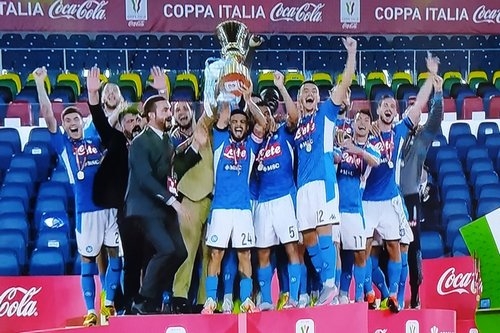 «Наполи» по пенальти обыграл «Ювентус» в финале Кубка Италии