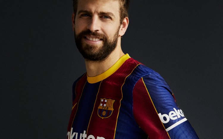 «Барселона» представила официальную форму будущего сезона-2020/2021. Фото