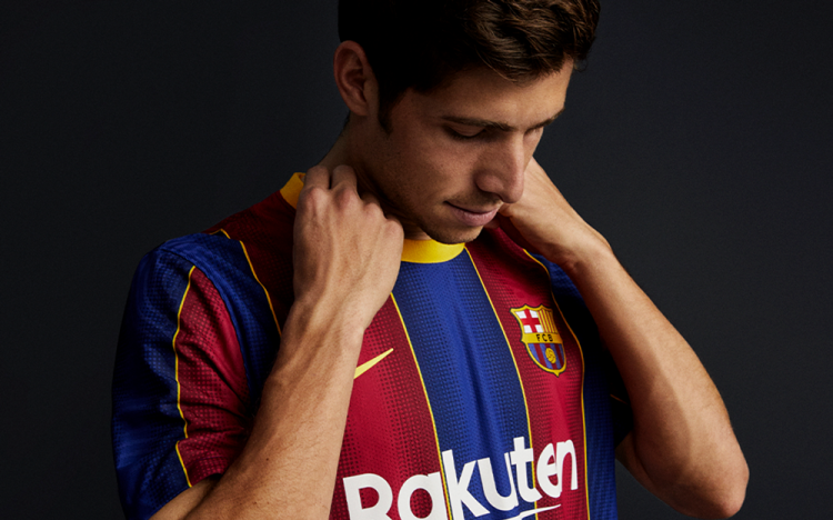 «Барселона» представила официальную форму будущего сезона-2020/2021. Фото