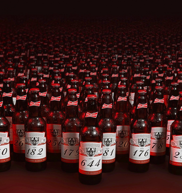 Торговая марка Budweiser провела оригинальную акцию в честь исторического достижения Месси