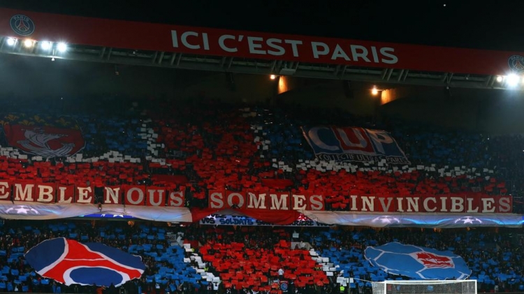 Драки, файеры и аресты. Что случилось с французским футболом?