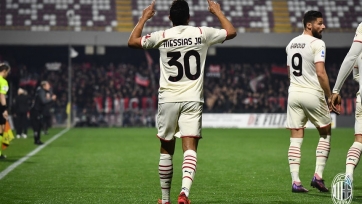 Форму «Милана» впервые украсит название спонсора на задней части футболки