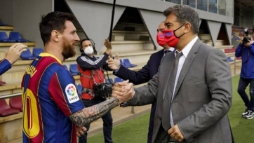 Лапорта: «Мы не рассматриваем возвращение Месси в «Барселону»
