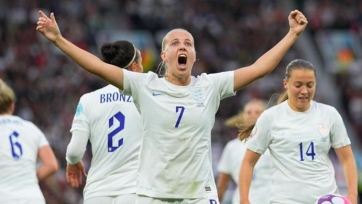 Женский Евро-2022. Англия стартовала с победы
