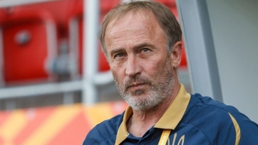 Официально: Петраков больше не главный тренер сборной Украины
