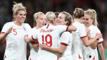 Англия через серию пенальти вышла в четвертьфинал женского чемпионата мира