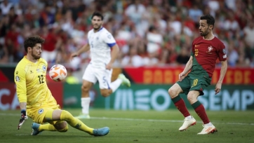 Португалия с дублем Роналду уничтожила боснийцев, Словакия выиграла ключевой матч у Люксембурга