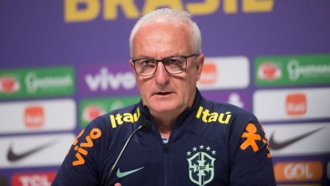 Тренер сборной Бразилии назвал игроков, которые пропустят мартовские матчи